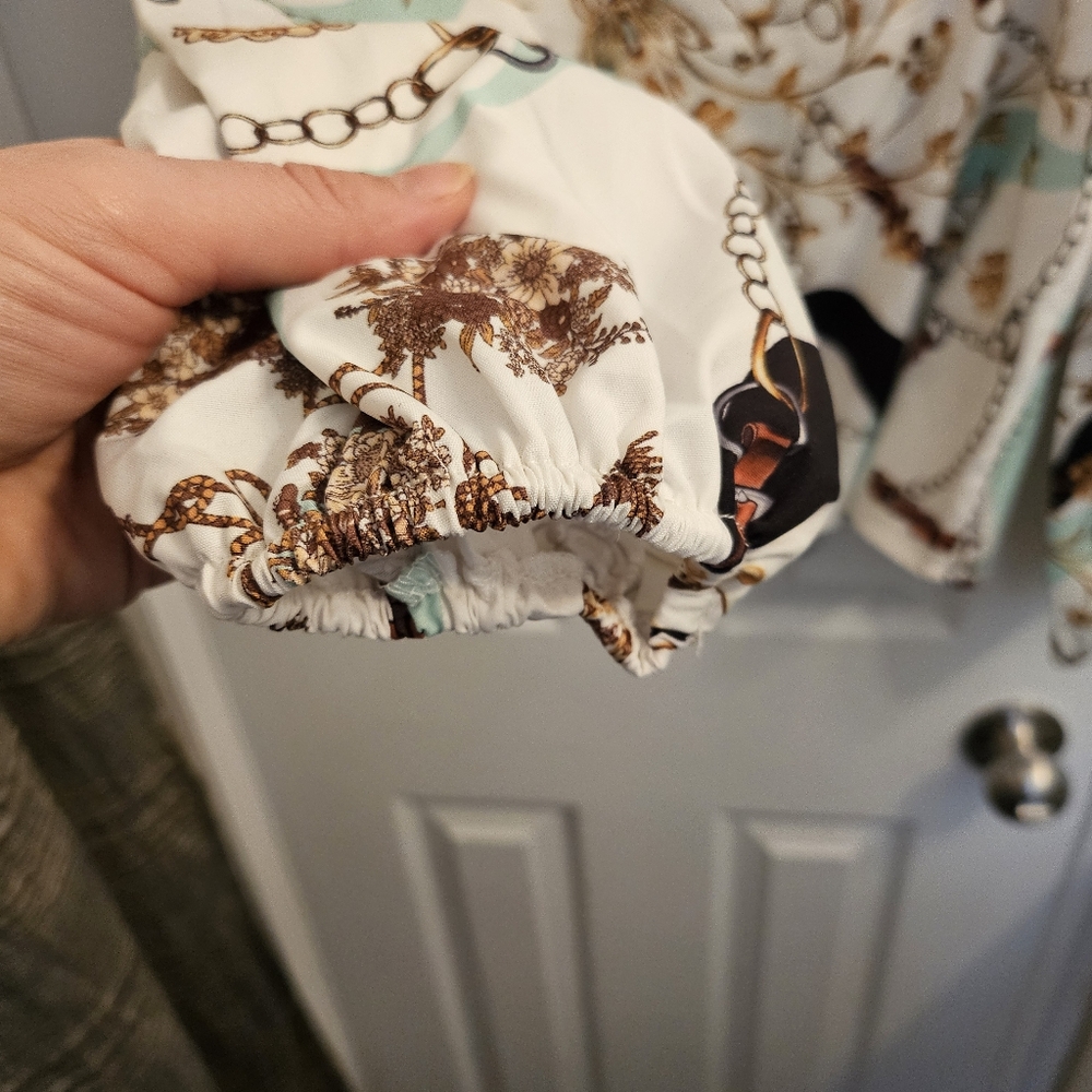 Pattern bouse from Shein - Picture 4 of 5